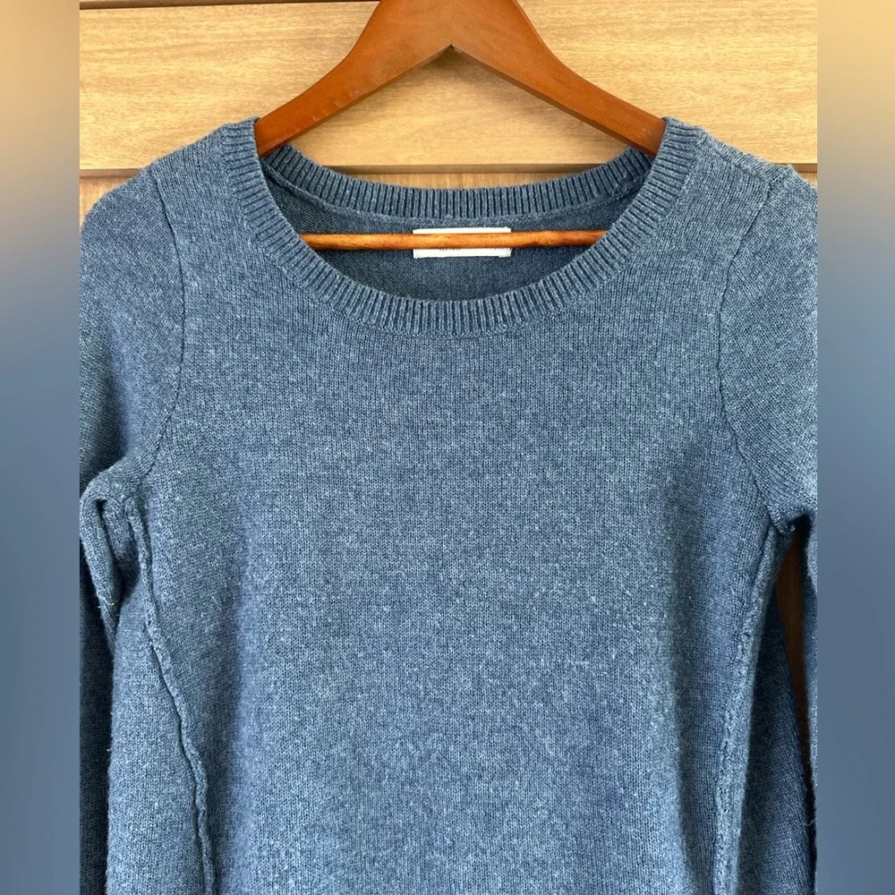 Abercrombie & Fitch Wool Blend Navy Pullover Crewneck Sweater size M - Picture 5 of 11